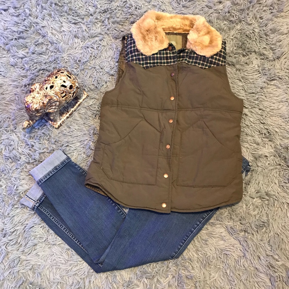 Olive green fur collared vest.